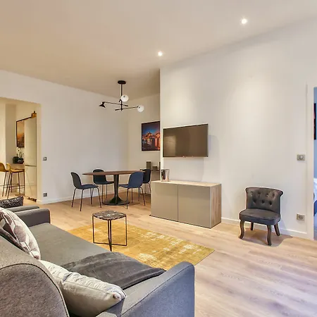 64 - Luxury Flat Champs-elysees 1d *